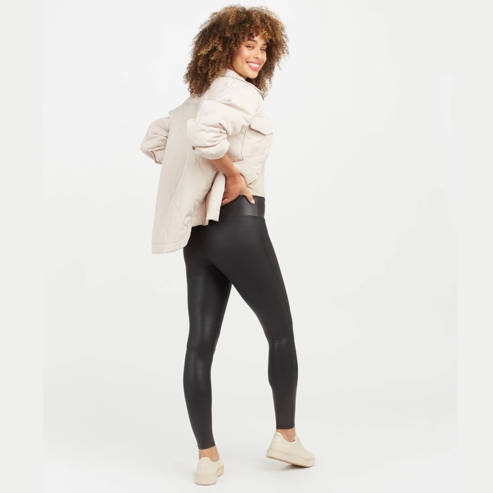 MEMBERS ONLY Black Faux Leather Leggings - Small